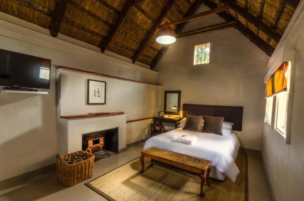 Pierneef's Kraal Hotel Pretoria-Noord Buitenkant foto