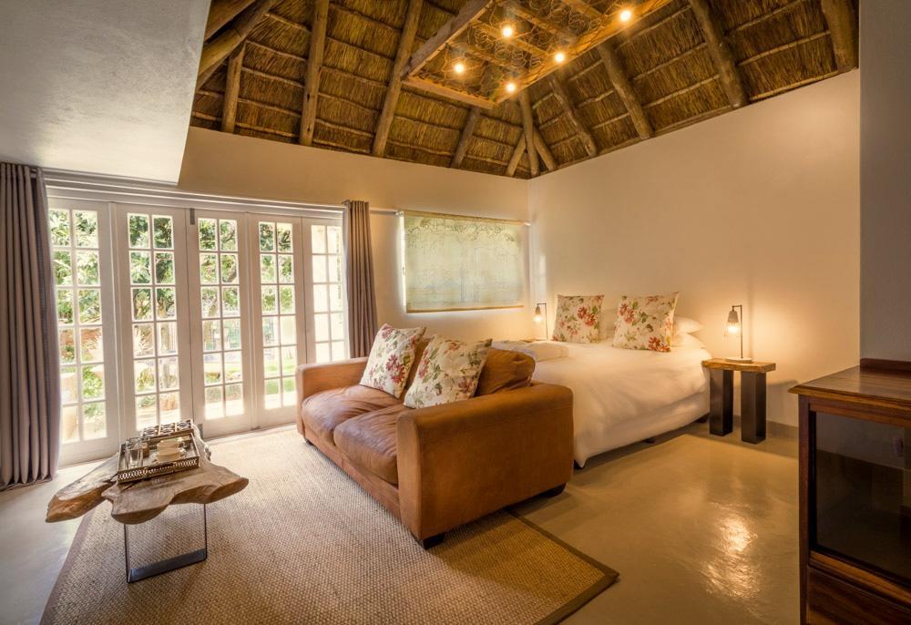 Pierneef's Kraal Hotel Pretoria-Noord Buitenkant foto